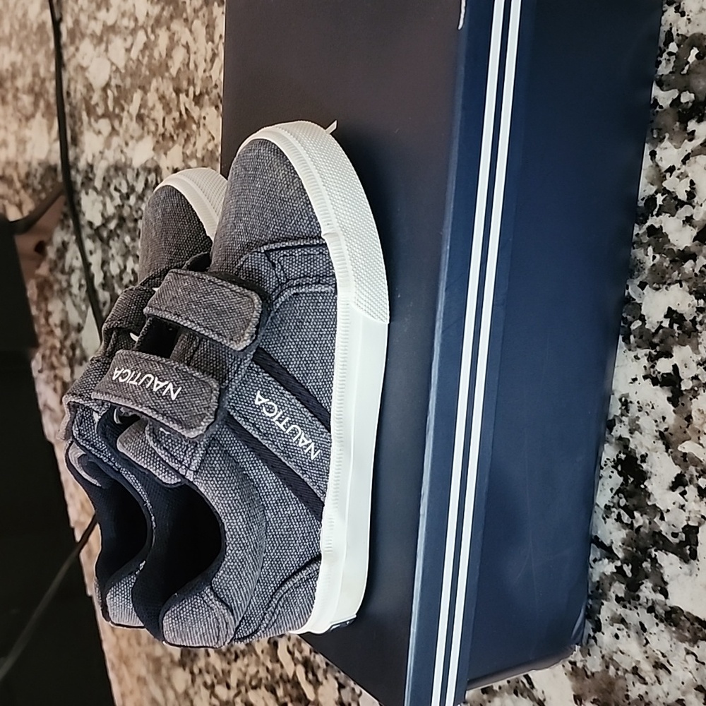 Nautica toddler boy, Avary Toddler Navy Washed Shoes Size 9